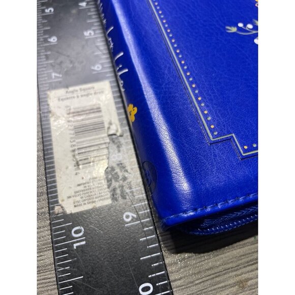 365 Days Of Prayer For Life Devotional Book With Zippered Blue Faux Leather Cove - Picture 8 of 9